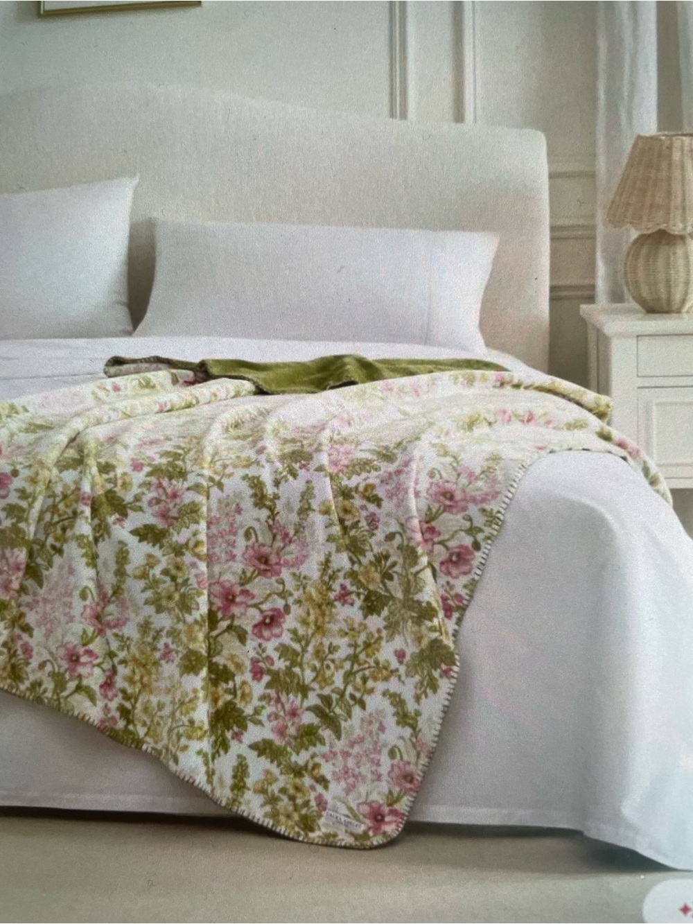 Laura Ashley Floral Reversible Quilt Throw - Pink & Green new